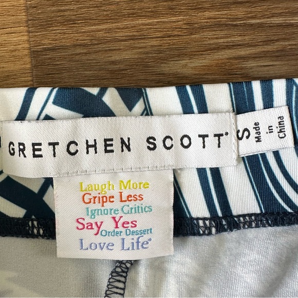 Gretchen Scott Skippy Skort Hummingbird Floral Navy Blue Stretch Skirt Small - Picture 2 of 9